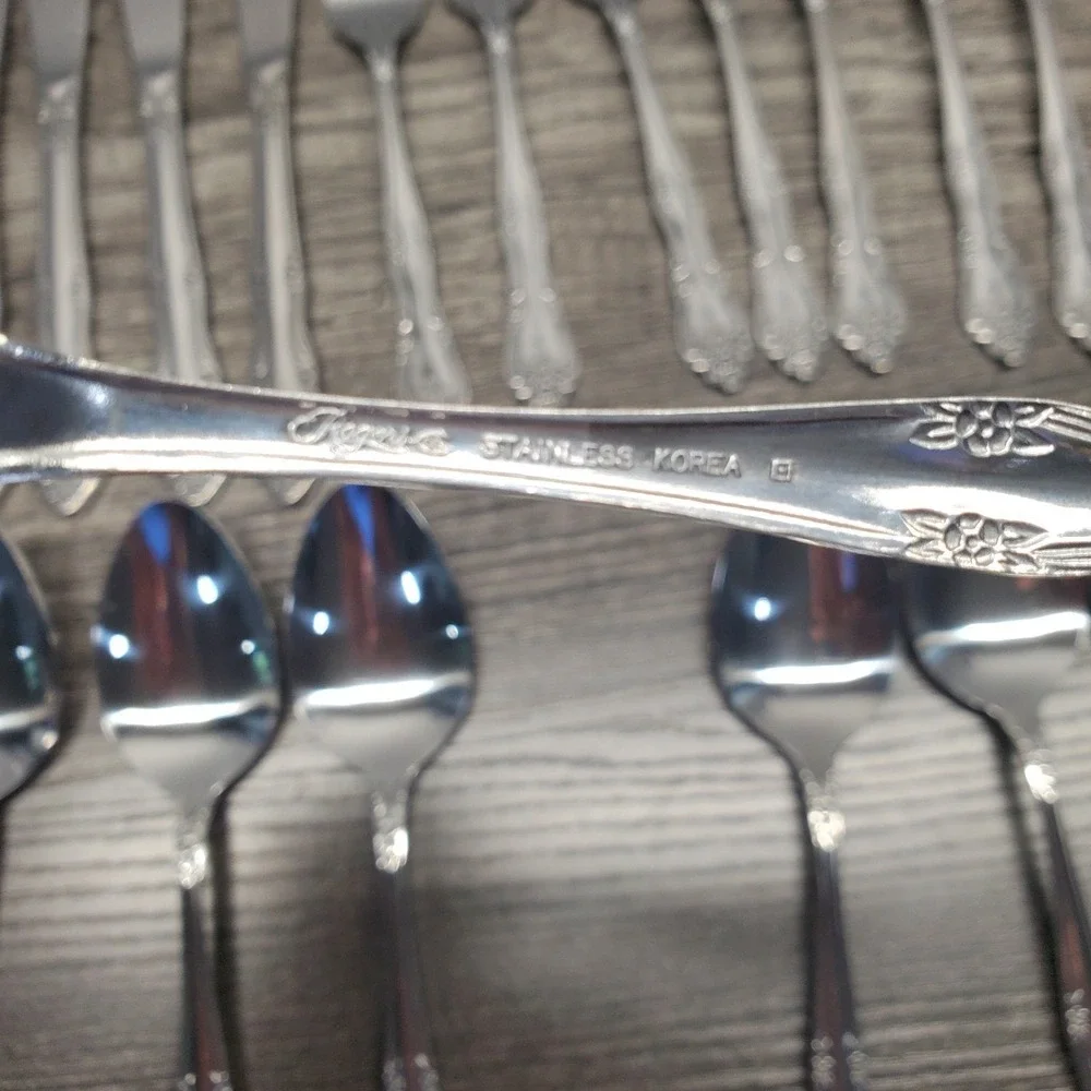 Rogers Co Flatware Set Stainless Korea Floral Pattern Service 8 Set Of 43 NEW